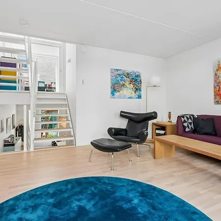 Spacious Near & 1 Min Walk To * コペンハーゲン